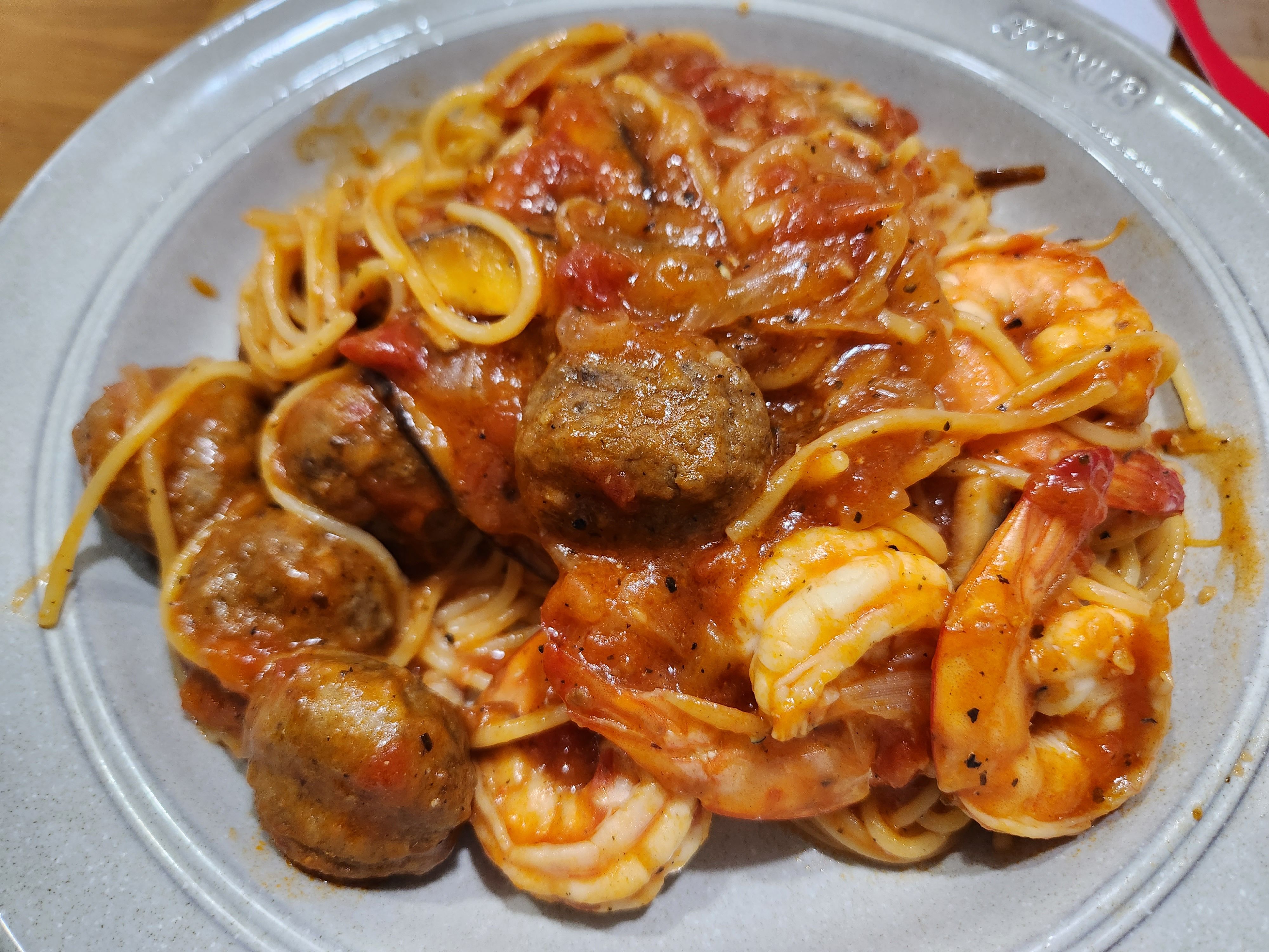 Meatball tomato pasta :)
Have a good lunch~