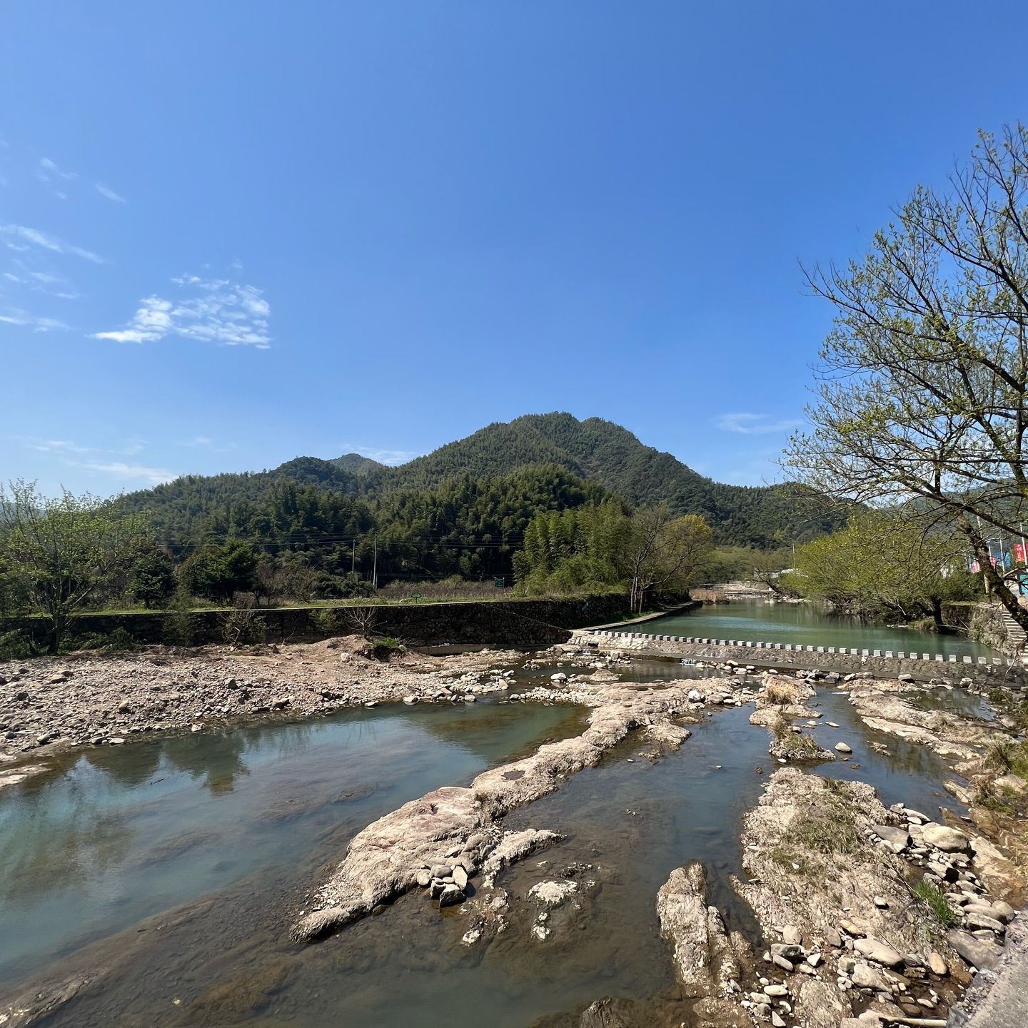 每年都会来这个地方，山清水秀