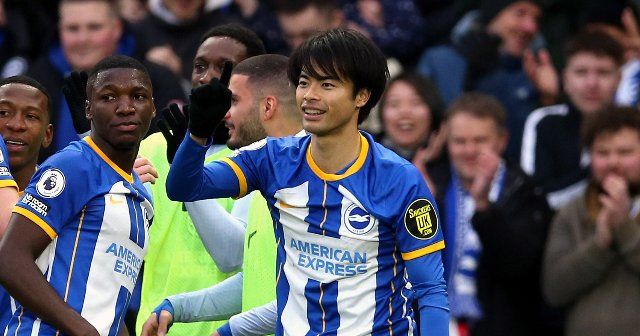 Kaoru Mitoma, 25, asks, "Do you dribble through less?" Premier League teams are seriously "taking me…