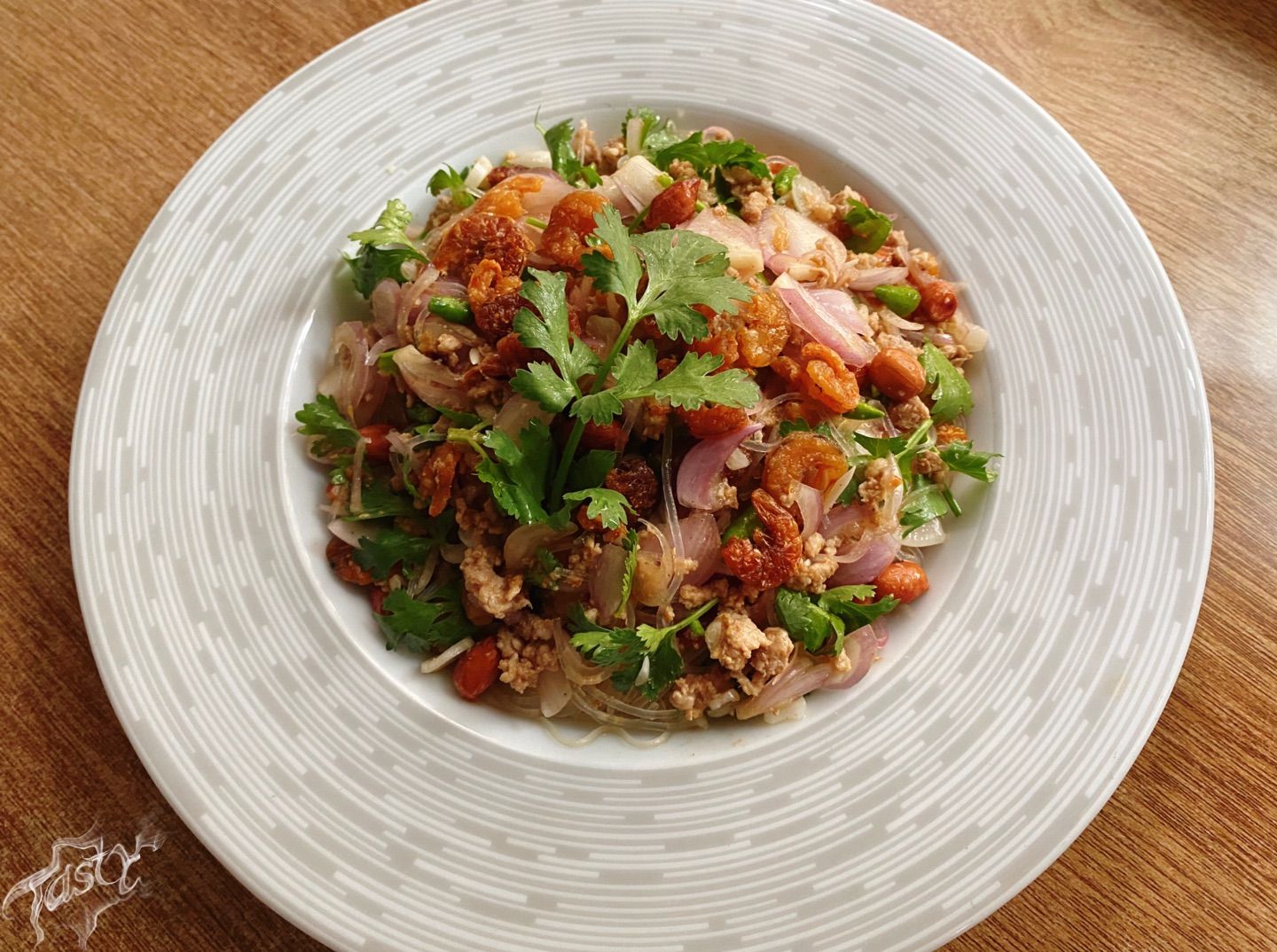 Hi everyone, Today I made old style thai glass noodle salad. (yum woon-sen bo-ran)