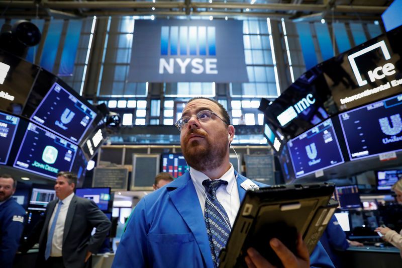 "Stock market today: Dow snaps 4-week losing streak amid mixed quarterly earnings"

The Dow closed l…