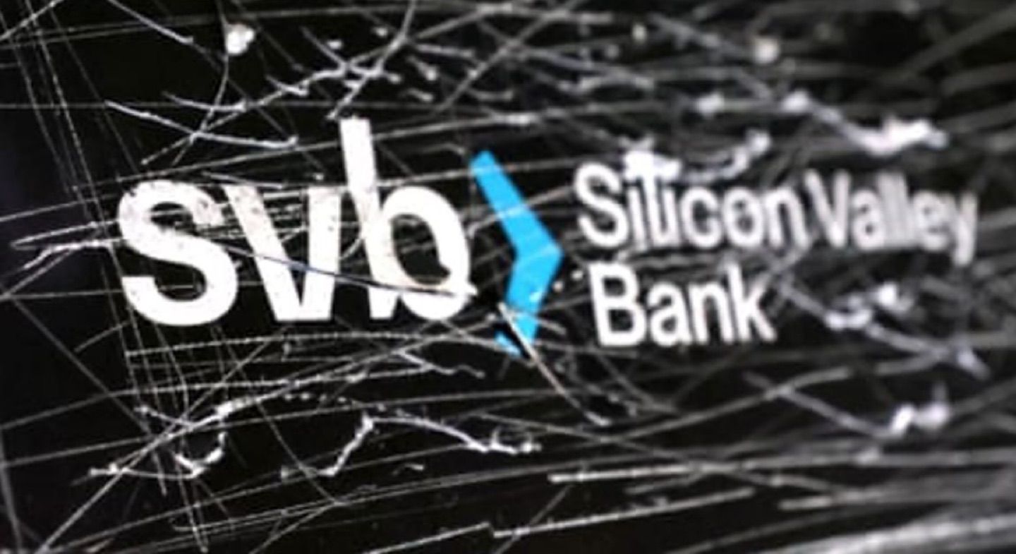 SVB Financial Group CEO and CFO have been sued by shareholders for fraud 😅😅