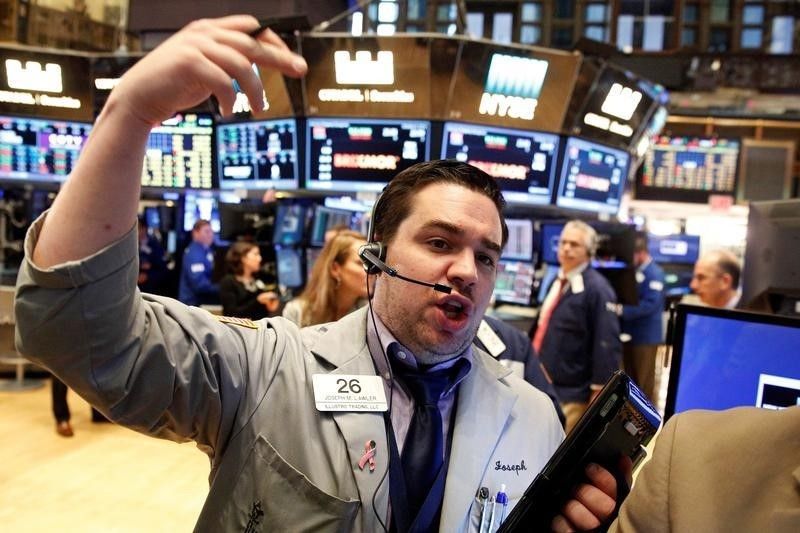 "Stock market today: Dow closes higher as big tech rallies; Bank earnings eyed"

https://www.investing.com/news/stock-market-news/stock-market-today-dow-closes-higher-as-big-tech-rallies-bank-earnings-eyed-3055176