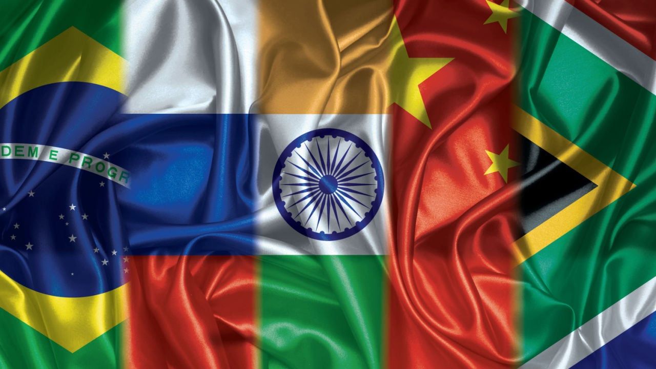 https://news.bitcoin.com/brics-bank-re-taps-into-usd-bond-market-with-1-25-billion-green-bonds/