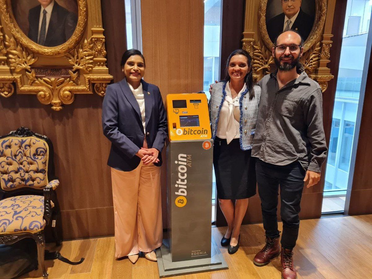 #Bitcoin ATM spotted in Costa Rica's Federal Legislature 🇨🇷